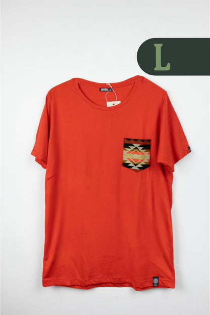 Camiseta Roja - Bolsillo Aguayo
