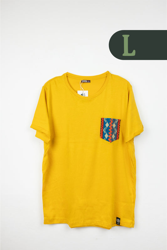 Camiseta Mostaza - Bolsillo Aguayo